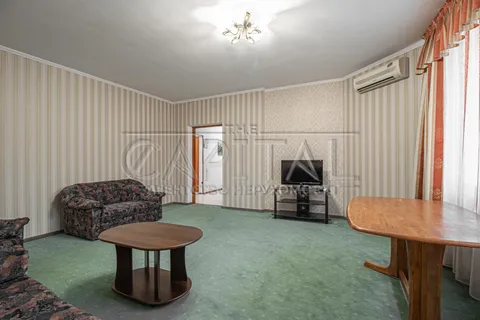 Продажа  квартира Киевская обл., Киев, Бажана Николая ул., 16 - 8/30