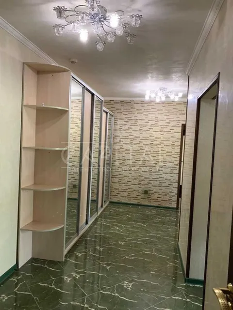 Продажа  квартира Киевская обл., Киев, Срибнокильская ул., 1 - 10/15