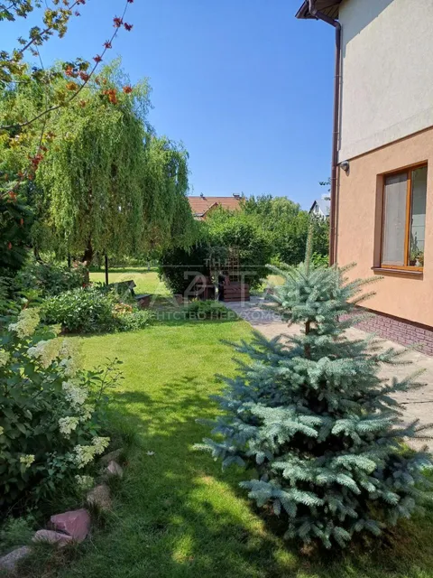Продажа  частный дом Киевская обл., Новые Петровцы, Миколи Лисенка ул., 29 - 45/49