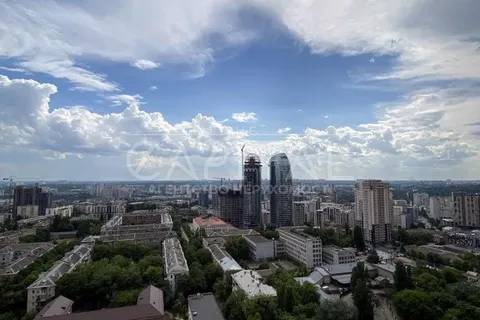 Продажа  квартира Киевская обл., Киев, Коновальца Евгения ул., 44а - 14/15
