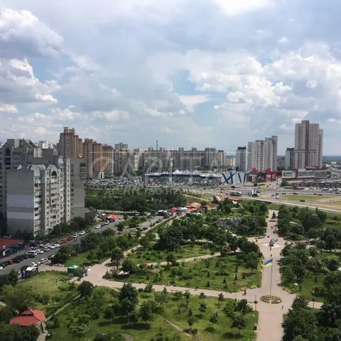 Продажа  квартира Киевская обл., Киев, Драгоманова ул., 44А - 17/19