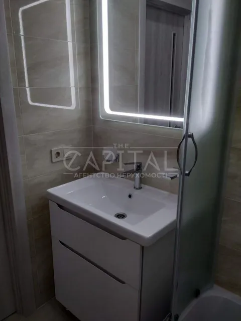 Продажа  квартира Киевская обл., Киев, Полевая ул., 73 - 2/2