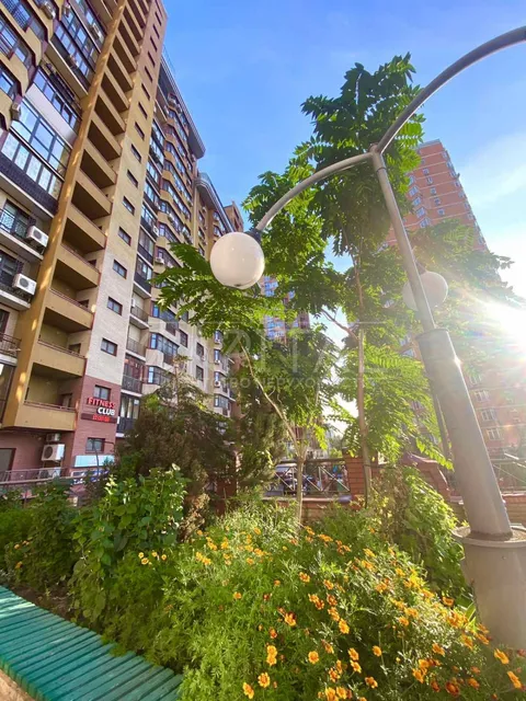 Продажа  квартира Киевская обл., Киев, Коновальца Евгения ул., 32 - 5/8
