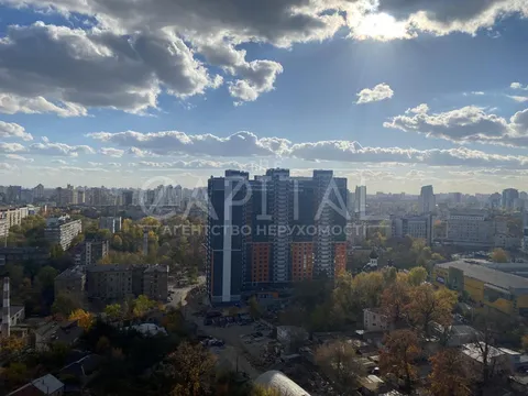 Продажа  квартира Киевская обл., Киев, Нагорная ул., 18/16 - 6/17