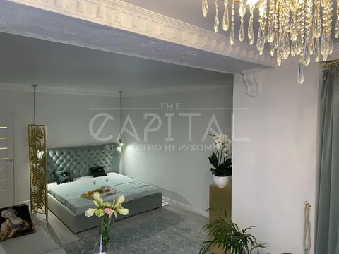 Продажа  квартира Киевская обл., Киев, Волынская ул., 9А - 7/28