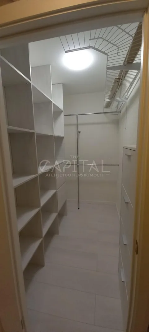Продажа  квартира Киевская обл., Киев, Василия Липковского (раньше Урицкого) ул., 37б - 11/16