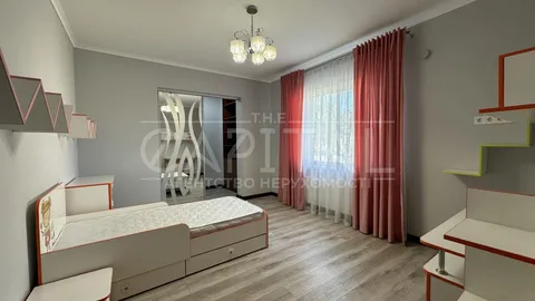 Продажа  частный дом Киевская обл., Киев, Строителей ул.,  - 20/41