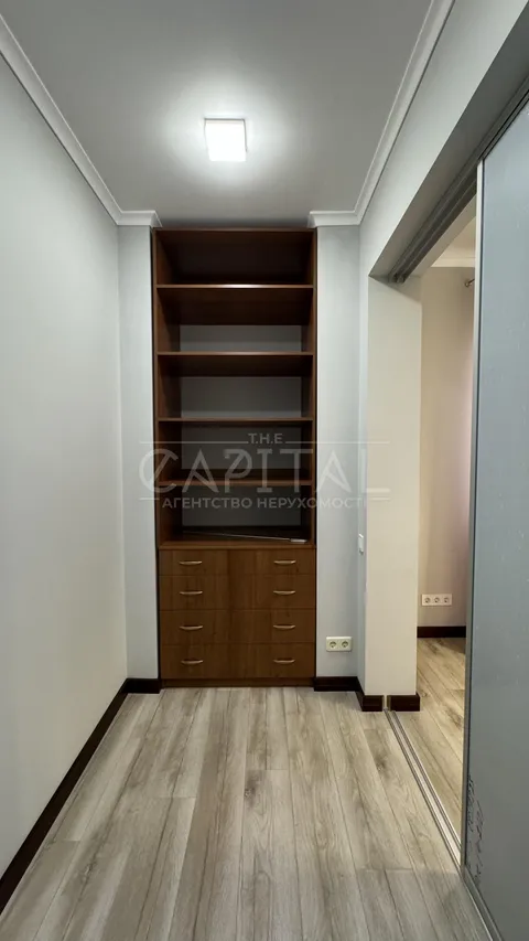Продажа  частный дом Киевская обл., Киев, Строителей ул.,  - 23/41