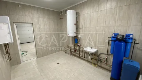 Продажа  частный дом Киевская обл., Киев, Строителей ул.,  - 38/41