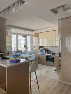 Продажа  квартира Киевская обл., Киев, Пчелки Елены ул., 6