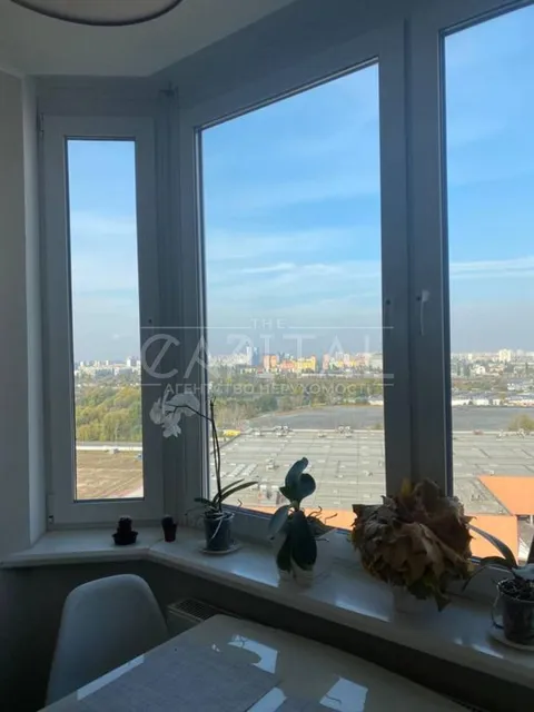 Продажа  квартира Киевская обл., Киев, Пчелки Елены ул., 6 - 10/14