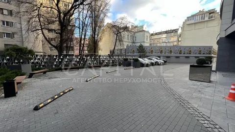 Продажа  квартира Киевская обл., Киев, Сечевых Стрельцов ул., 44а - 21/22
