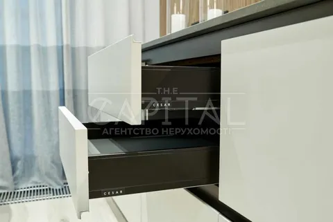 Продажа  квартира Киевская обл., Киев, Набережно-Рыбальская ул., 3 - 6/37