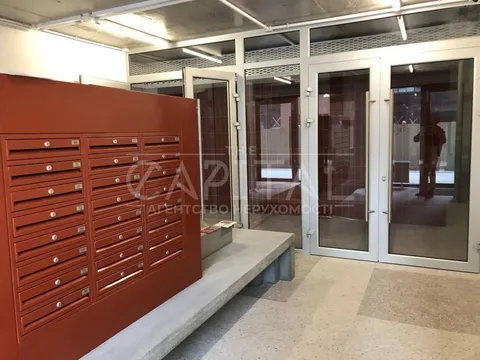 Продажа  квартира Киевская обл., Киев, Кирилловская ул., 37 - 3/4