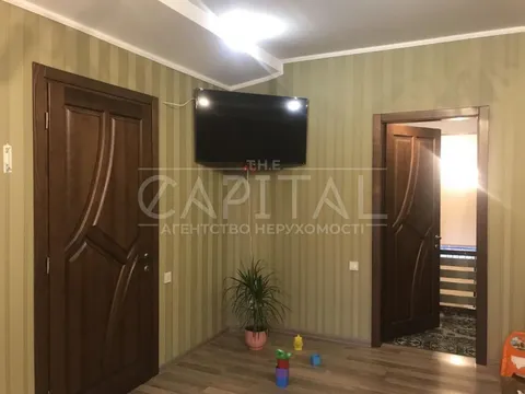 Продажа  частный дом Киевская обл., Кременище, Кременище ул., 1 - 8/9