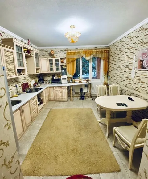 Продажа  частный дом Киевская обл., Киев, Троєщина ул., 1 - 5/15