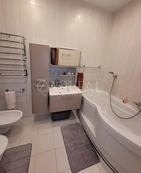 Продажа  квартира Киевская обл., Киев, Белорусская ул., 3 - 7/10