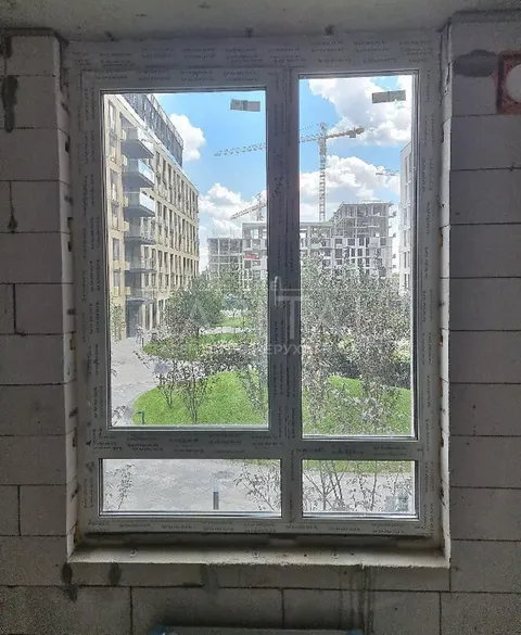 Продажа  квартира Киевская обл., Киев, Салютная ул., 2б - 9/13