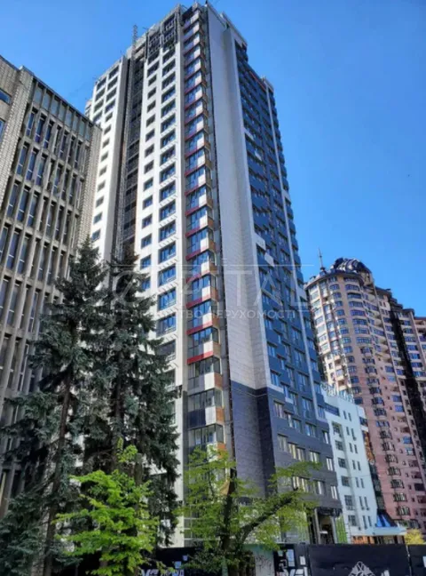 Продажа  квартира Киевская обл., Киев, Генерала Алмазова ул., 18/7 - 2/11