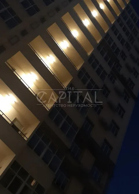 Продажа  квартира Киевская обл., Киев, Строителей ул., 30 - 5/8