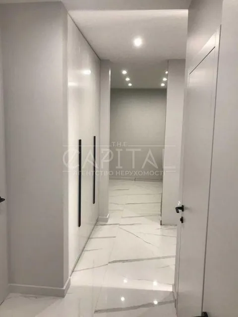 Продажа  квартира Киевская обл., Киев, Днепровская наб. ул., 18А - 3/21