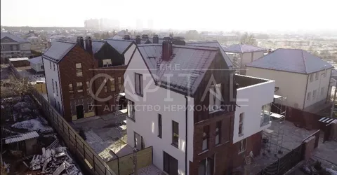 Продажа  частный дом Киевская обл., Гатное, Сірка Івана ул., 2 - 4/7