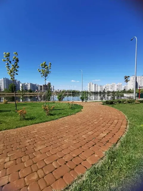 Продажа  квартира Киевская обл., Киев, Ревуцкого ул., 40 - 3/4