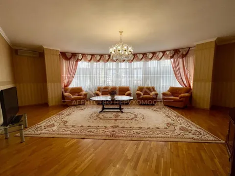 Продажа  квартира Киевская обл., Киев, Старонаводницкая ул., 13а - 2/32