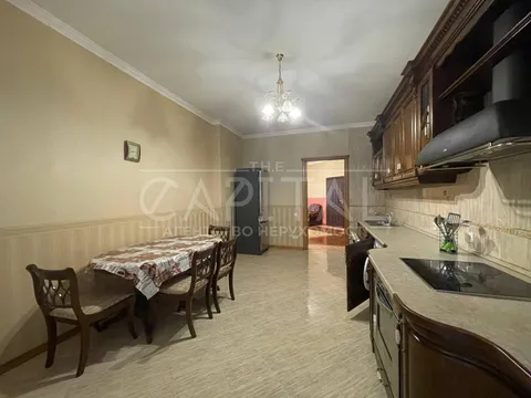 Продажа  квартира Киевская обл., Киев, Старонаводницкая ул., 13а - 6/32