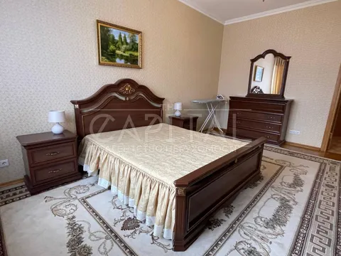 Продажа  квартира Киевская обл., Киев, Старонаводницкая ул., 13а - 8/32