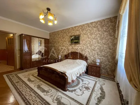 Продажа  квартира Киевская обл., Киев, Старонаводницкая ул., 13а - 12/32