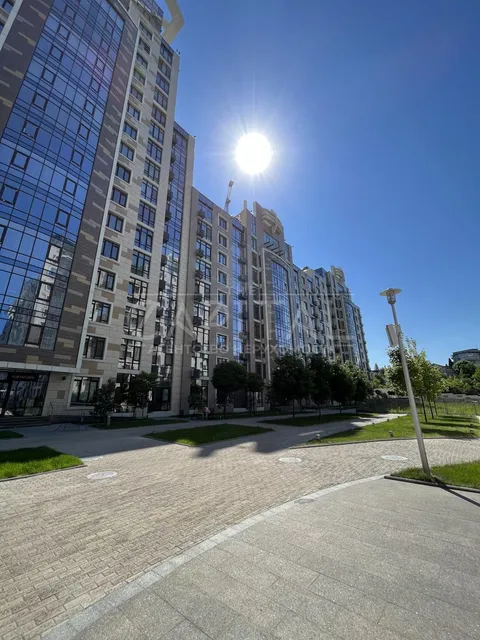Продажа  квартира Киевская обл., Киев, Саперное Поле ул., 5а - 6/13