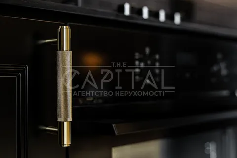 Продажа  квартира Киевская обл., Киев, Андреевский спуск ул., 3 - 7/33