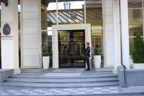 Продажа  квартира Киевская обл., Киев, Новоселицкая ул., 10 - 7/17