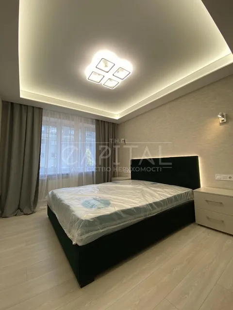 Продажа  квартира Киевская обл., Киев, Берестейский ул., 20 - 8/12