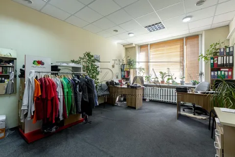 Продажа  офисное помещение Киевская обл., Киев, Ушинского ул., 13А - 20/34