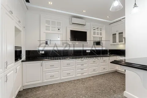 Продажа  офисное помещение Киевская обл., Киев, Кловский спуск ул., 7 - 34/38