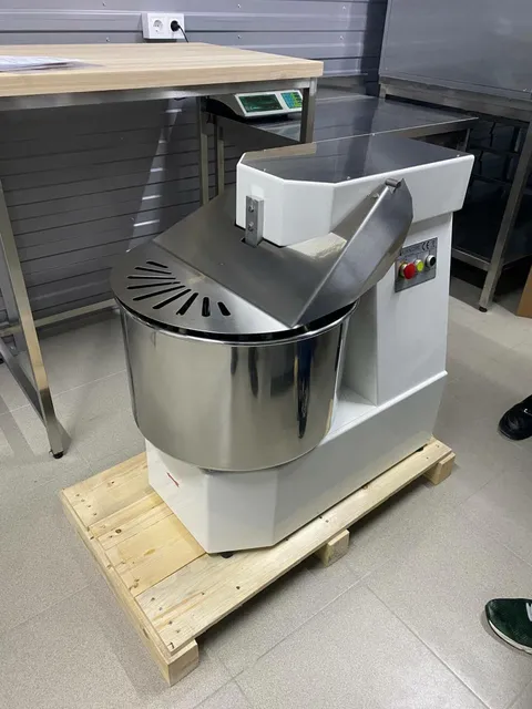 Продажа  коммерческое помещение Киевская обл., Киев, Большая Васильковская ул., 132 - 7/13