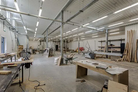 Продажа  коммерческое помещение Киевская обл., Новоселки, Центральна ул.,  - 6/20