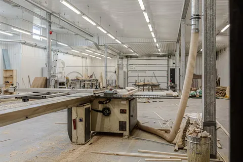 Продажа  коммерческое помещение Киевская обл., Новоселки, Центральна ул.,  - 10/20
