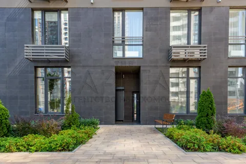 Продажа  коммерческое помещение Киевская обл., Киев, Днепровская наб. ул., 18А - 20/21