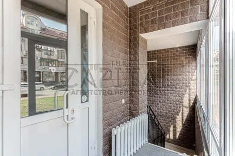 Продажа  коммерческое помещение Киевская обл., Киев, Владимира Ивасюка ул., 8 - 13/17