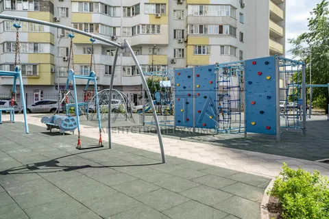 Продажа  коммерческое помещение Киевская обл., Киев, Пчелки Елены ул., 7 - 24/28