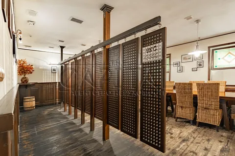 Продажа  коммерческое помещение Киевская обл., Киев, Кирилловская ул., 109/2 - 9/19