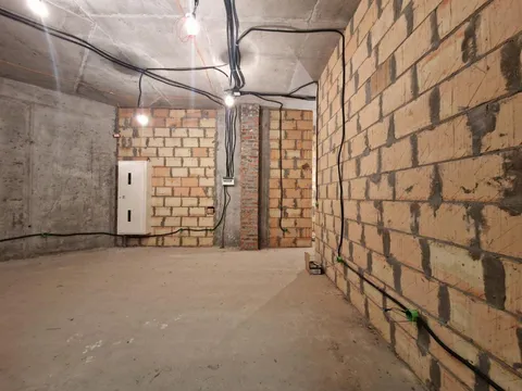 Продажа  коммерческое помещение Киевская обл., Киев, Ивана Выговского ул., 10Б - 1/18