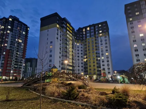 Продажа  коммерческое помещение Киевская обл., Киев, Ивана Выговского ул., 10Б - 13/18