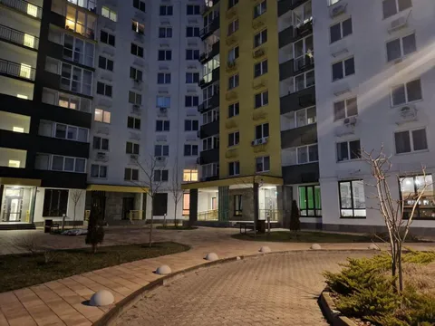 Продажа  коммерческое помещение Киевская обл., Киев, Ивана Выговского ул., 10Б - 14/18
