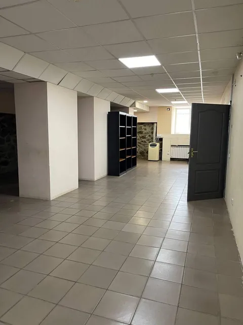 Продажа  офисное помещение Киевская обл., Киев, Бастионная ул., 2/1 - 17/37