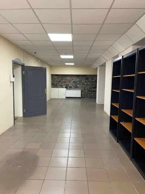 Продажа  офисное помещение Киевская обл., Киев, Бастионная ул., 2/1 - 20/37
