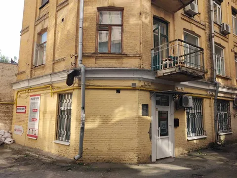 Продажа  коммерческое помещение Киевская обл., Киев, Шевченко Тараса ул., 7/1 - 2/4